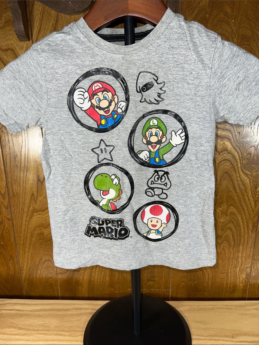 🎉Nintendo Gray Heather Super Mario Character Tee. D336